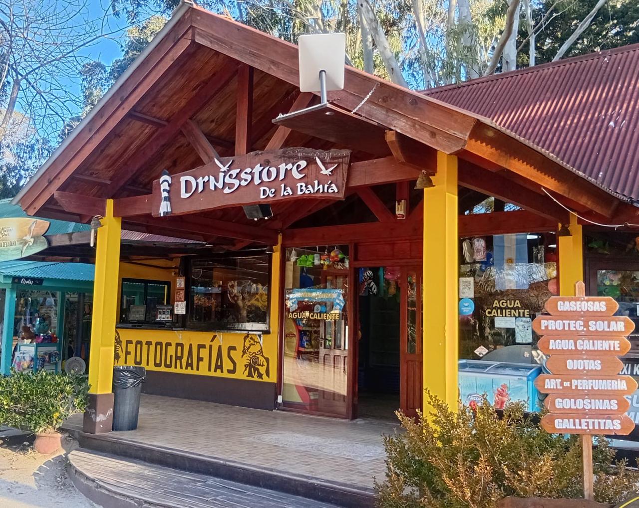 Drugstore y Foto Termas